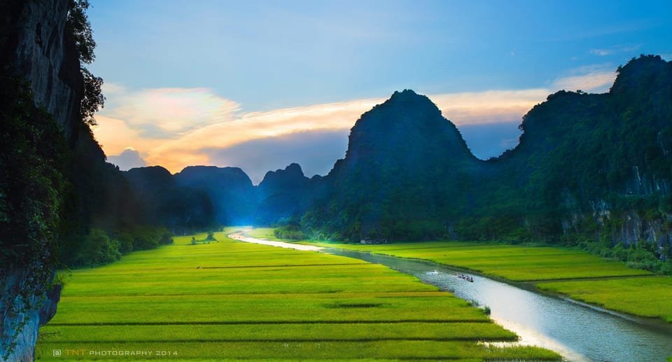North Vietnam 4 Day Tour Mai Chau, Ninh Binh, Halong Bay